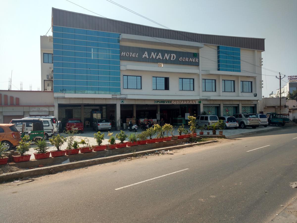 Hotel Anand Corner Nadiad Exterior photo