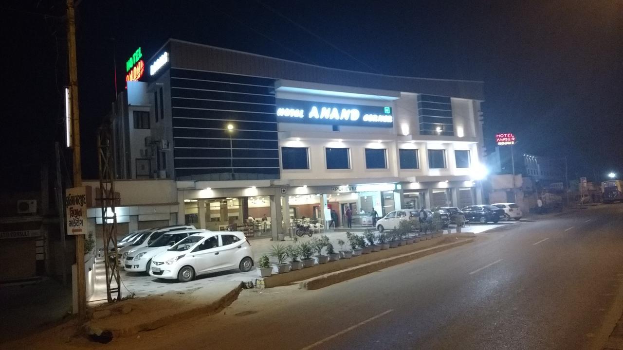 Hotel Anand Corner Nadiad Exterior photo