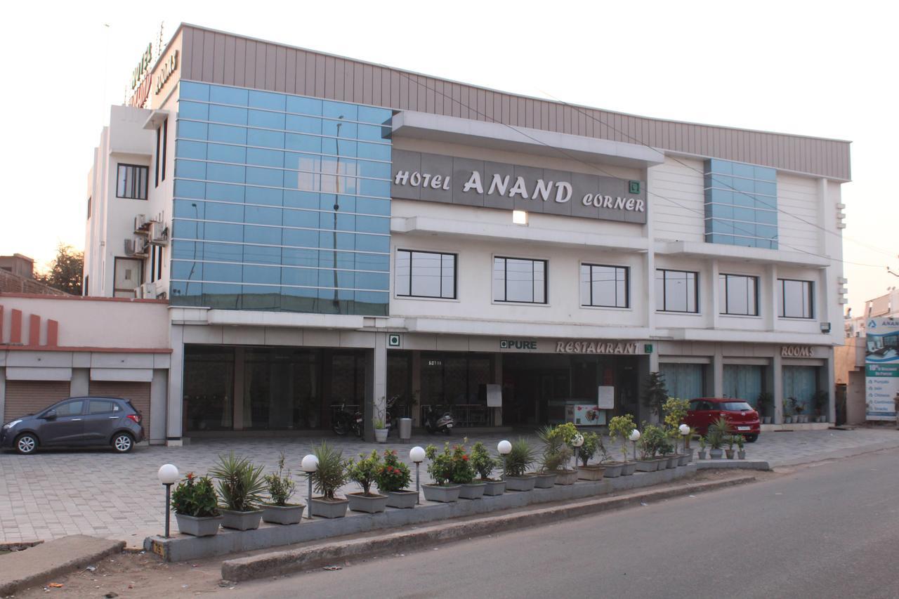 Hotel Anand Corner Nadiad Exterior photo