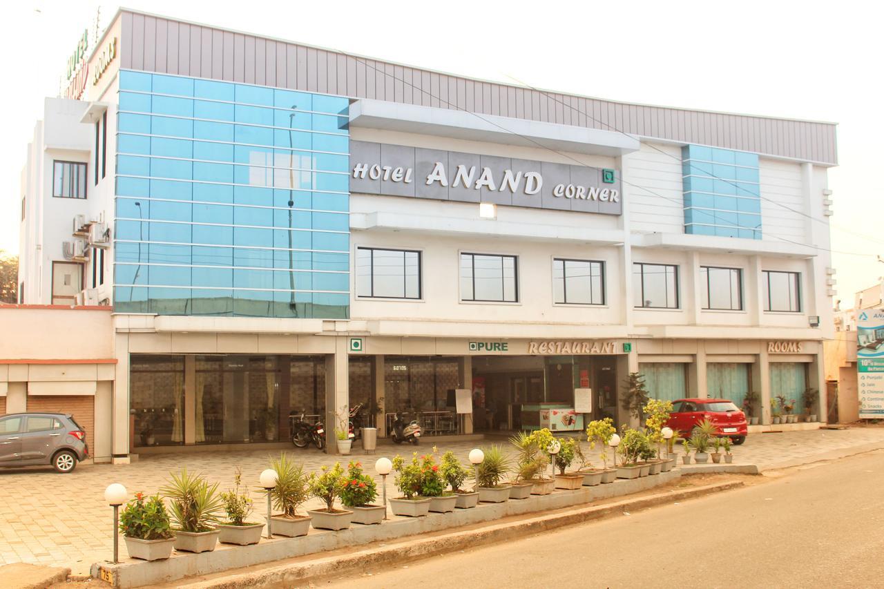 Hotel Anand Corner Nadiad Exterior photo